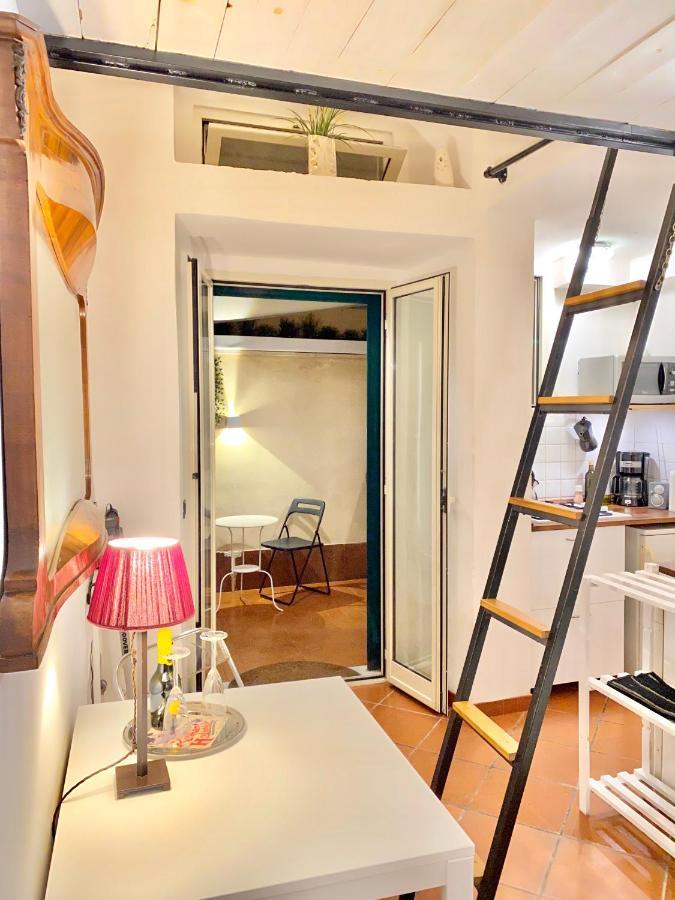 Apartment Vacanze Romane Colosseum Rome