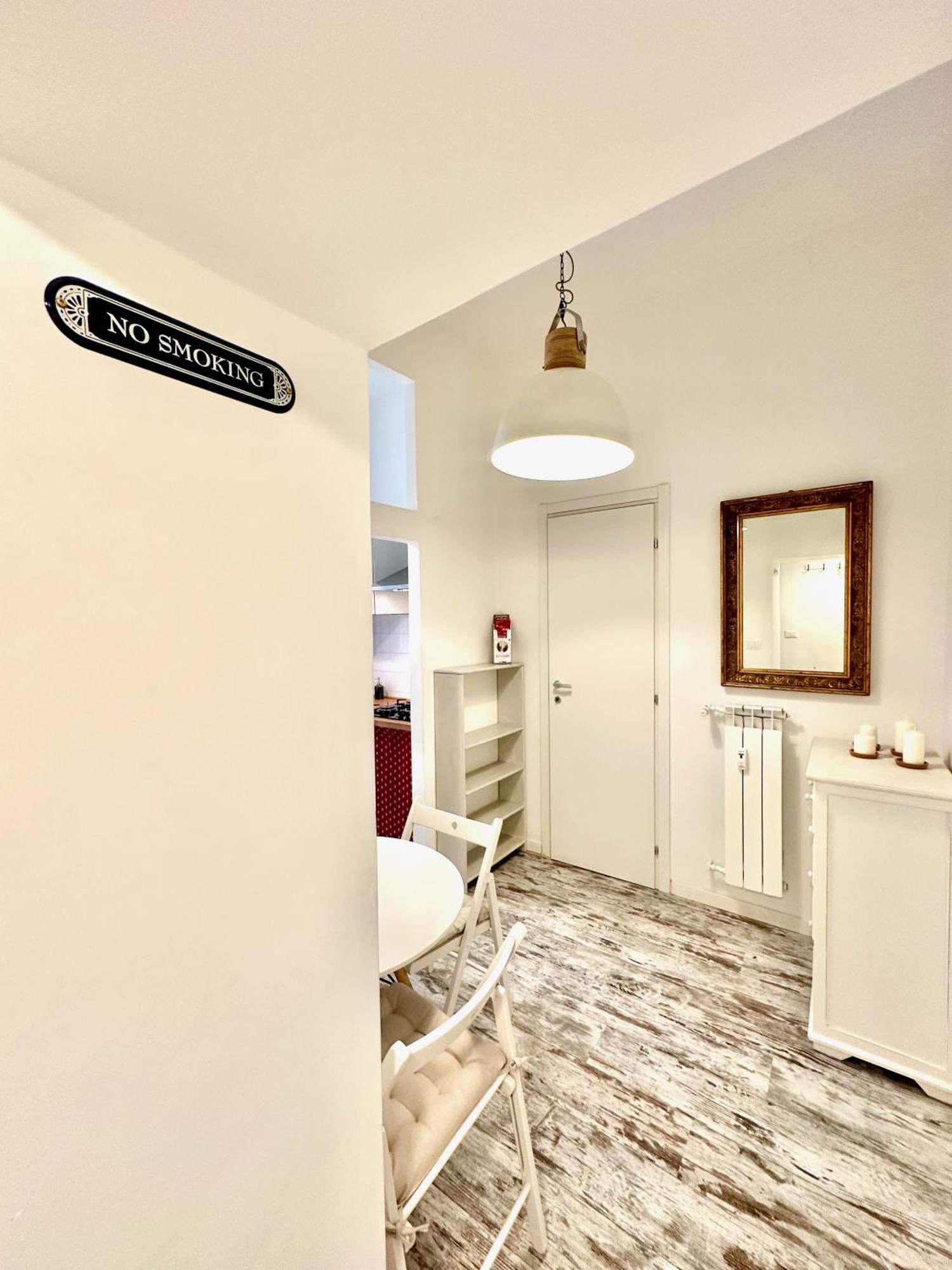 Apartment Vacanze Romane Colosseum Rome
