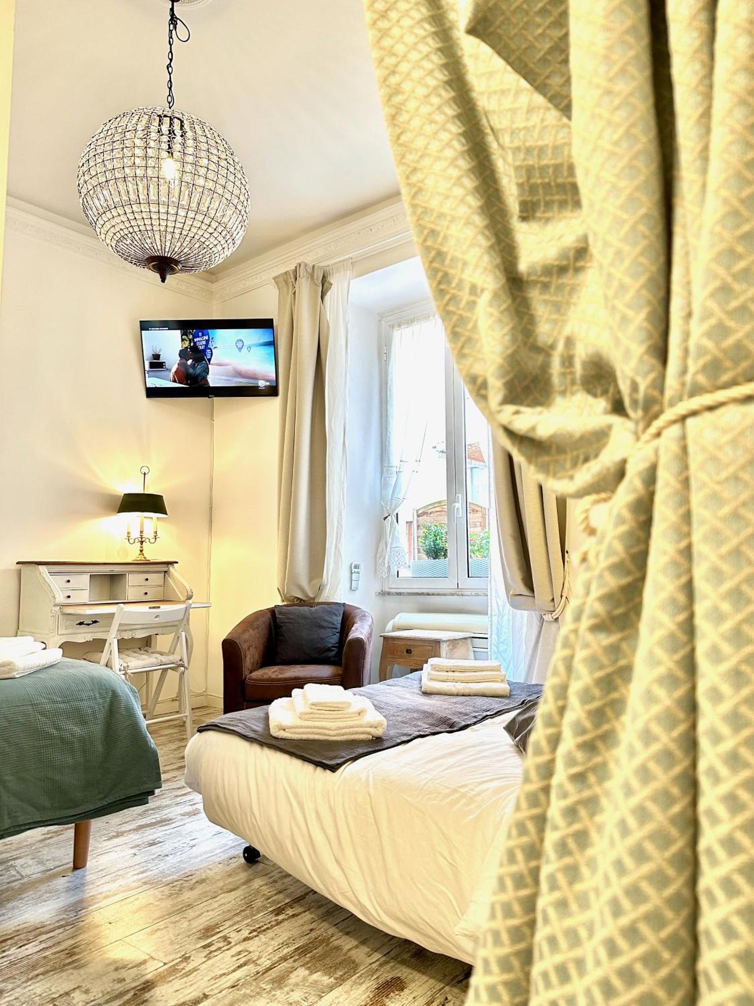 Apartment Vacanze Romane Colosseum *